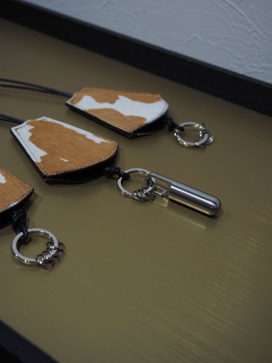 BELL Necklace Holstein ( hair calf )
