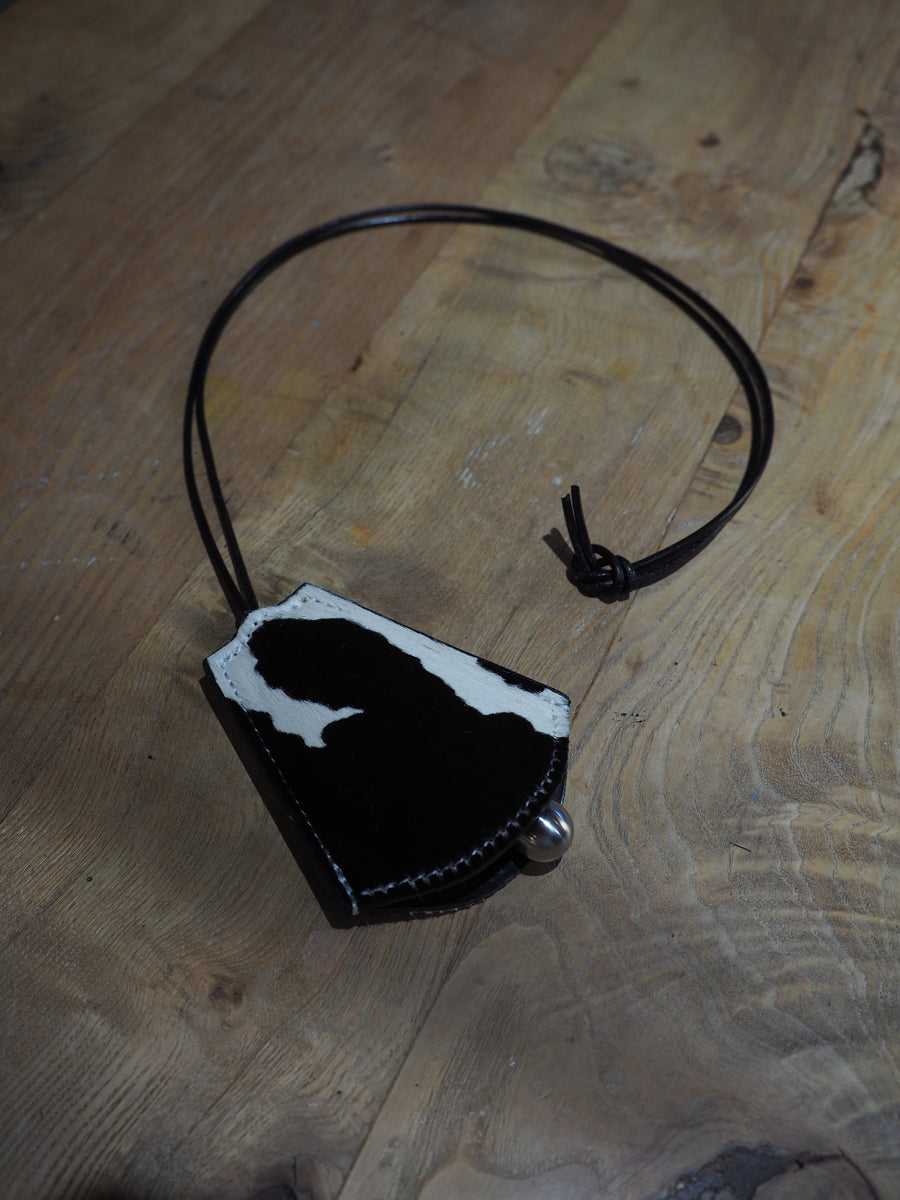 BELL Necklace Holstein ( hair calf )