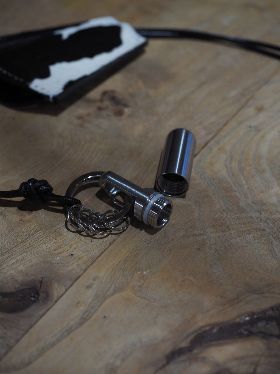 BELL Necklace Holstein ( hair calf )