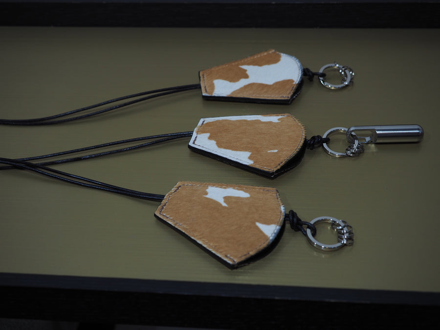 BELL Necklace Holstein ( hair calf )