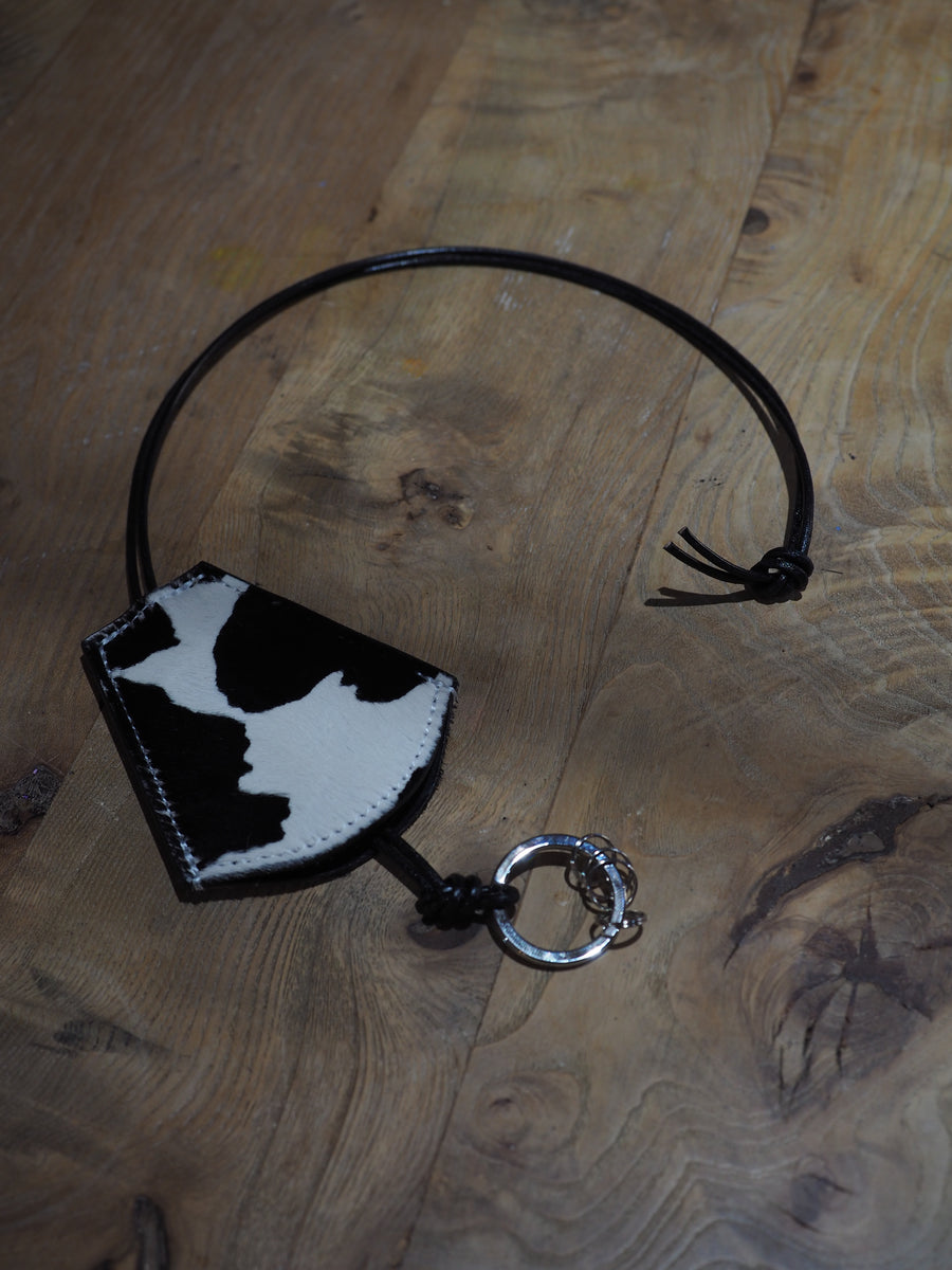 BELL Necklace Holstein ( hair calf )