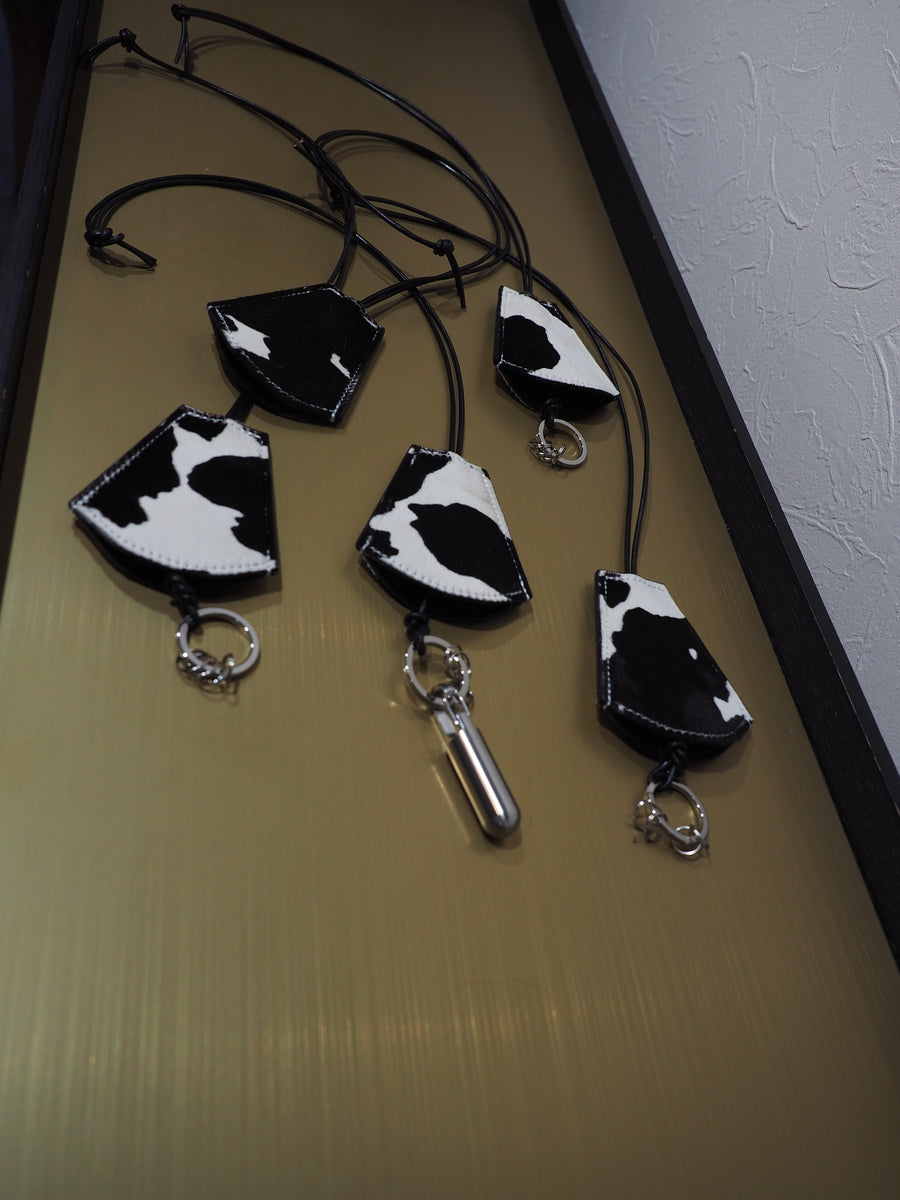 BELL Necklace Holstein ( hair calf )